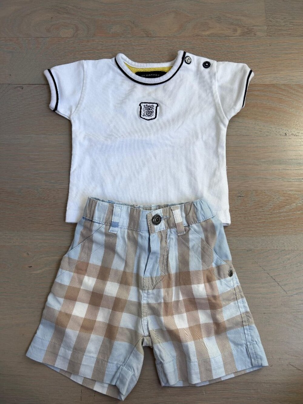 Burberry Baby 3M White Logo T Shirt Check Shorts 2 Piece Outfit Set
